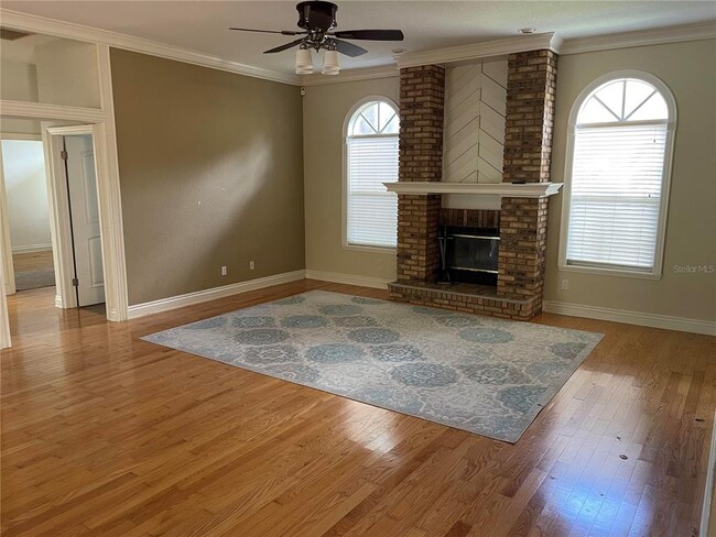 Building Photo - 2772 Challenger Dr