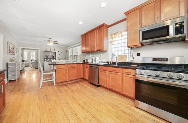 Foto del edificio - 3115 N Marmora Ave