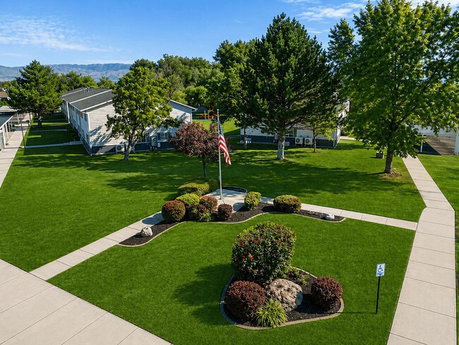 Building Photo - Lexington Park