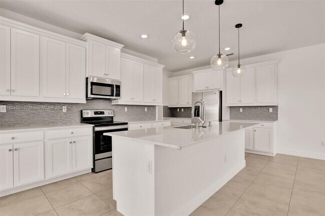 Foto del edificio - 4224 Rosa Dr