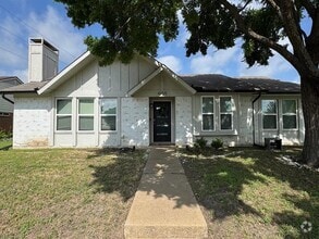 Building Photo - 4105 Wheelwright Dr