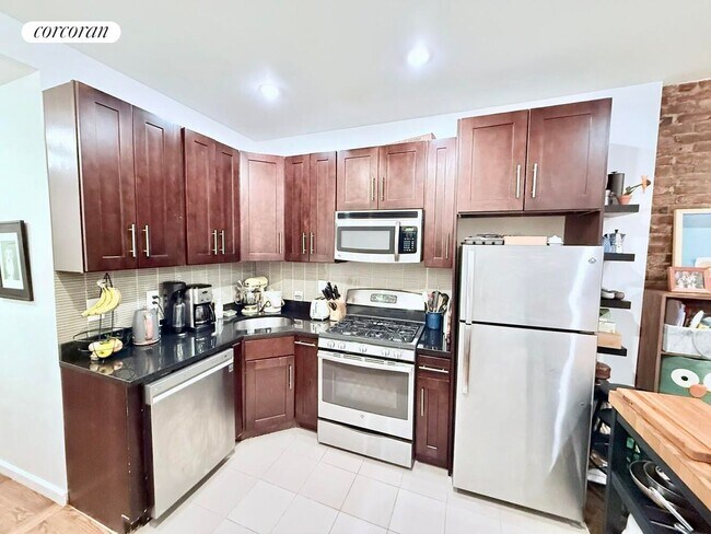 Foto del edificio - 317 4th Ave