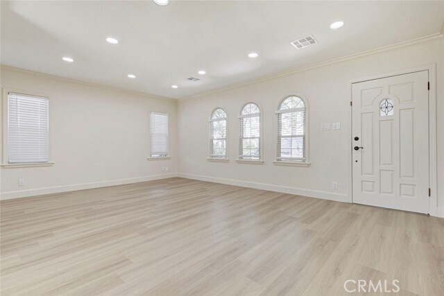 Foto del edificio - 5709 Beck Ave