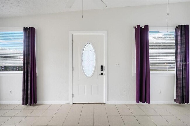 Foto del edificio - 107 Garrison Dr