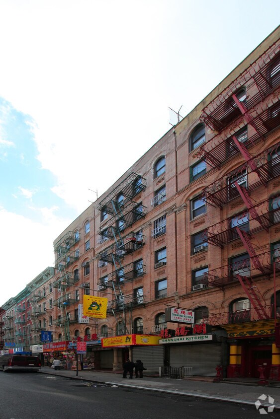 Foto del edificio - 65 Bayard St