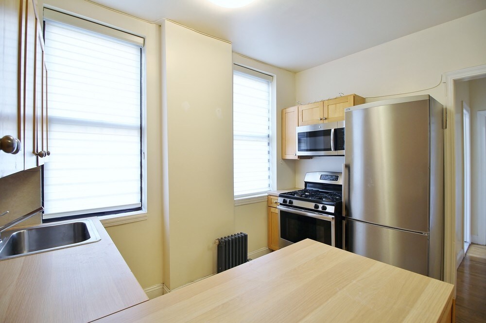 Primary Photo - 940 St Nicholas Ave