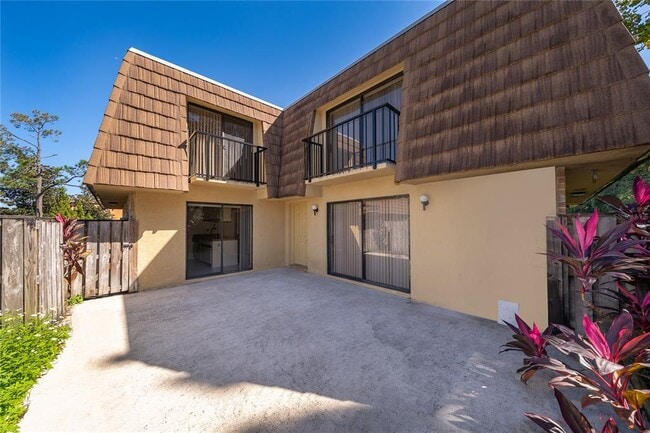 Building Photo - 5258 Coral Ct