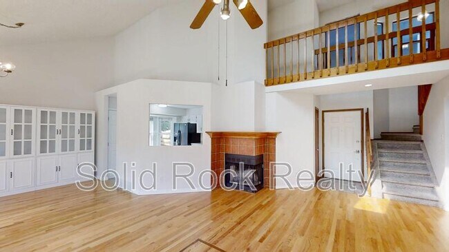 Building Photo - 3483 Mountainside Dr