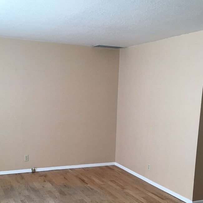 Building Photo - Great Boise Location!