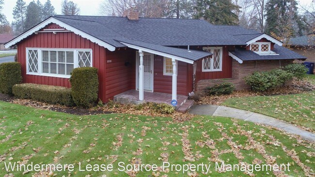 Foto del edificio - 4 br, 2.5 bath House - 3732 S Manito Blvd