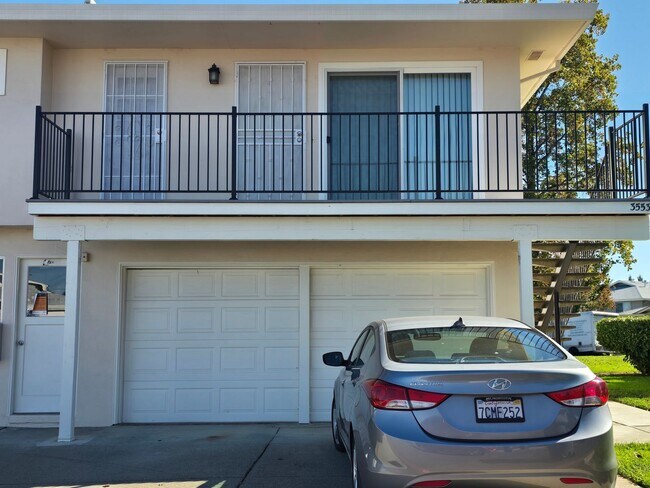 Foto del edificio - Beautifully Updated #4 Condo