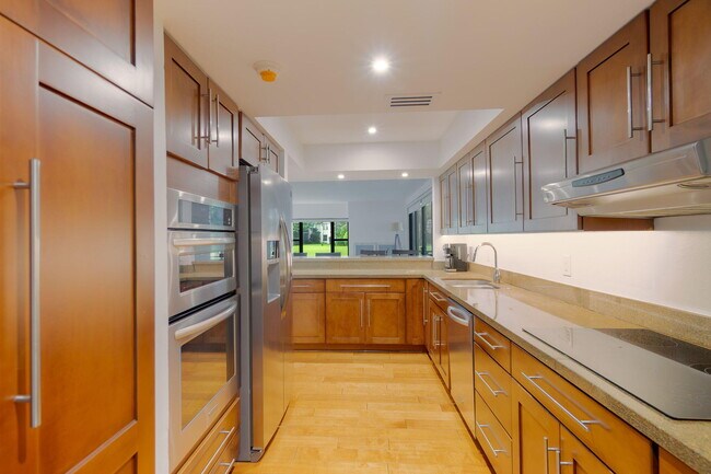 Building Photo - 13244 Polo Club Rd