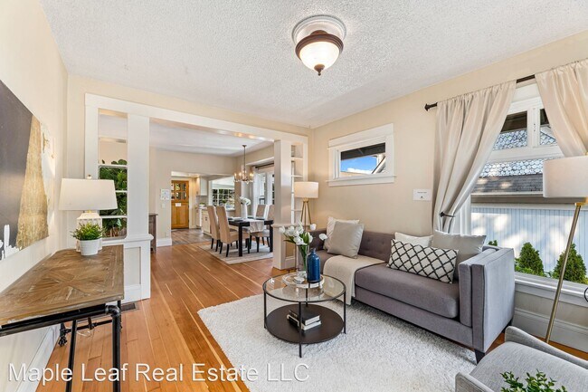 Foto del edificio - 4 br, 2 bath House - 746 N 89th St