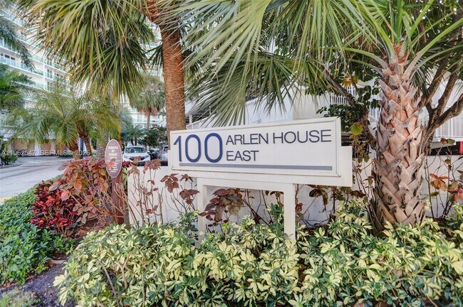 Foto del edificio - 100 Bayview Dr