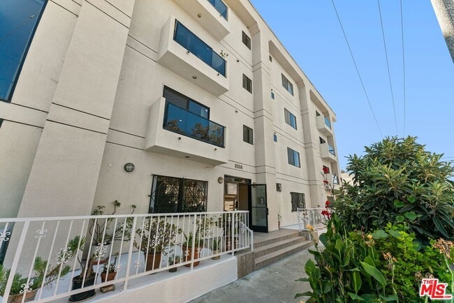 Building Photo - 8558 Chalmers Dr