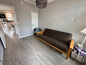 Building Photo - 619 Nettles Blvd