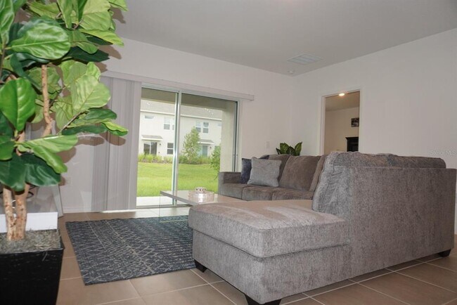 Foto del edificio - 5766 Le Marin Wy