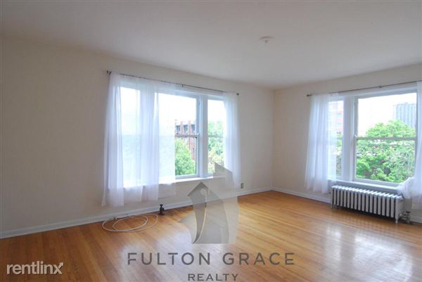 Building Photo - 523 W Melrose St