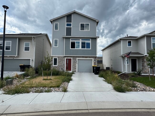 Building Photo - 11270 Feliz Way
