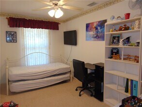 Building Photo - 1092 Riverbend Dr