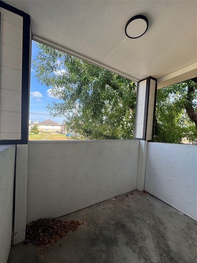 Foto del edificio - 1319 Brenda Ln