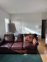 Building Photo - 33 Vinton St