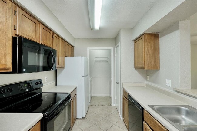 Building Photo - 8804 Schick Rd