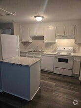Building Photo - 2515 Camellia Dr