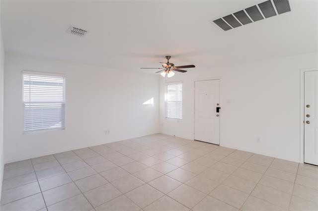 Foto del edificio - 5708 Rockrose Ln