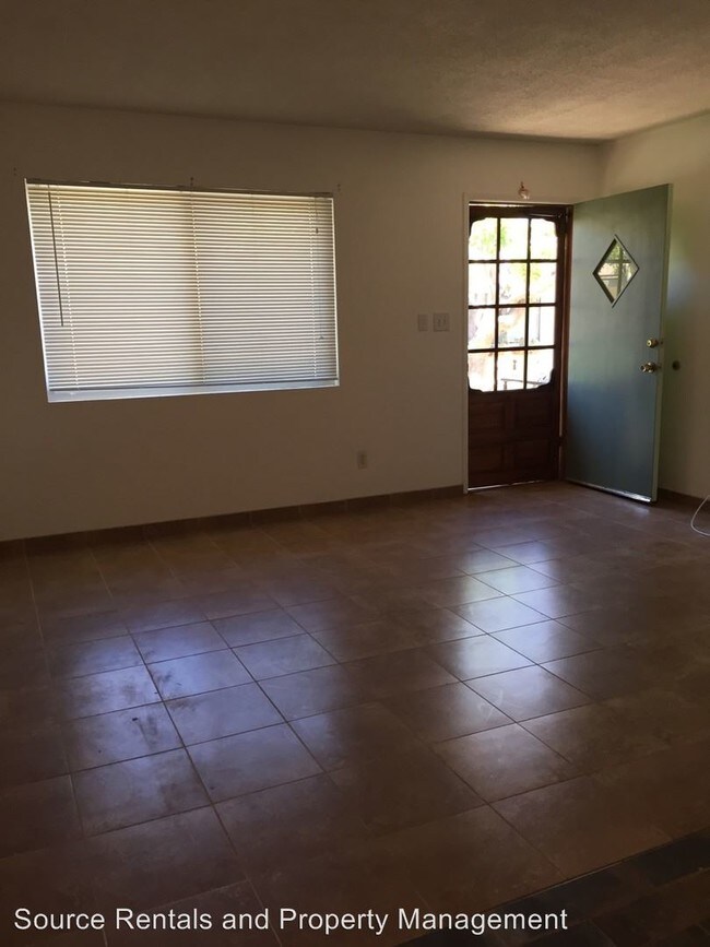 Foto del edificio - 142 E 6th Ave