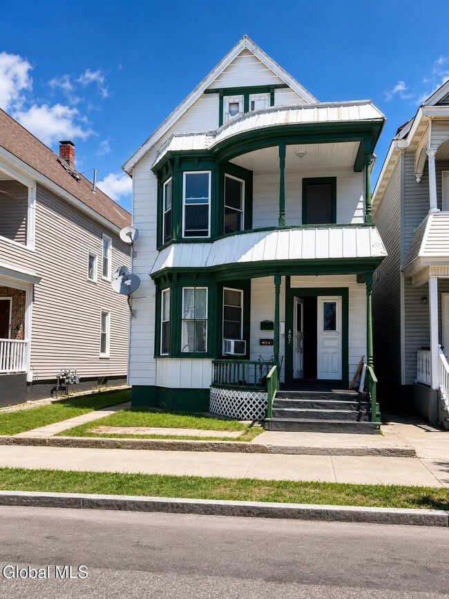Building Photo - 407 Victory Ave