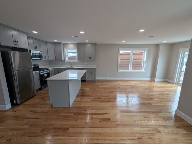 Foto del edificio - 595 N 11th St