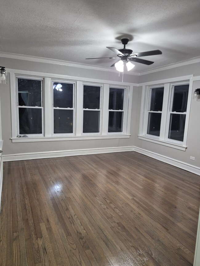 Foto del edificio - 3523 N Whipple St