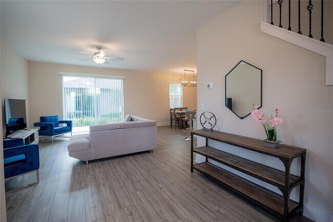 Foto del edificio - 7950 Delwin Ln