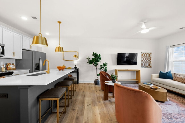 Building Photo - Oak Lake Townhomes