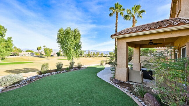 Foto del edificio - 80220 Green Hills Dr