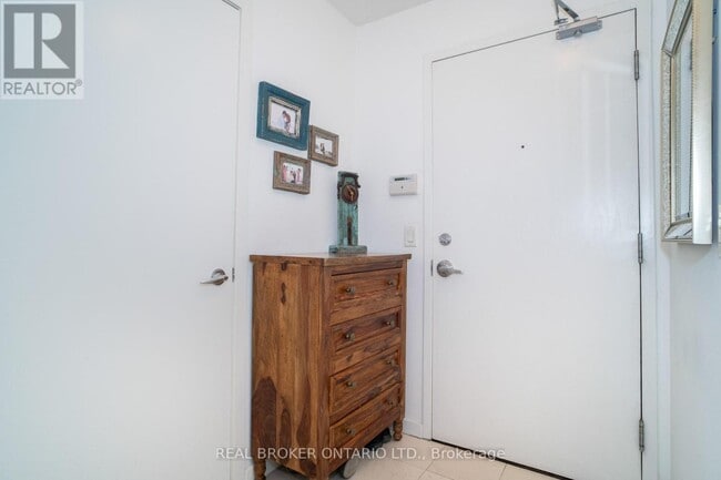 Photo du bâtiment - 8 York St