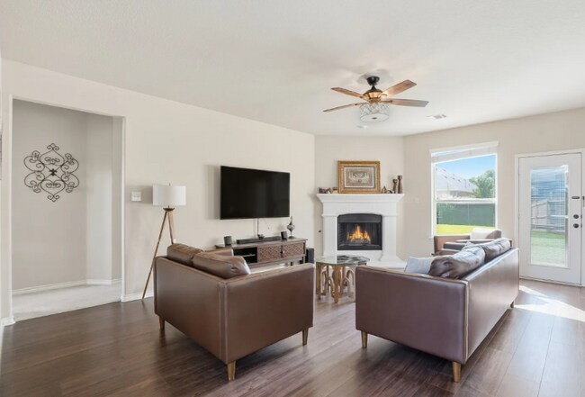 Building Photo - 2615 Gum Tree Trl