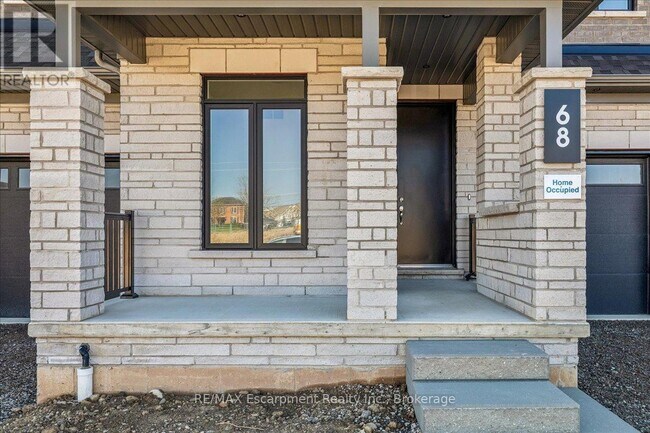 Building Photo - 68 Vly Trl Pl