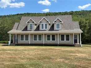 Building Photo - 1672 NY-205
