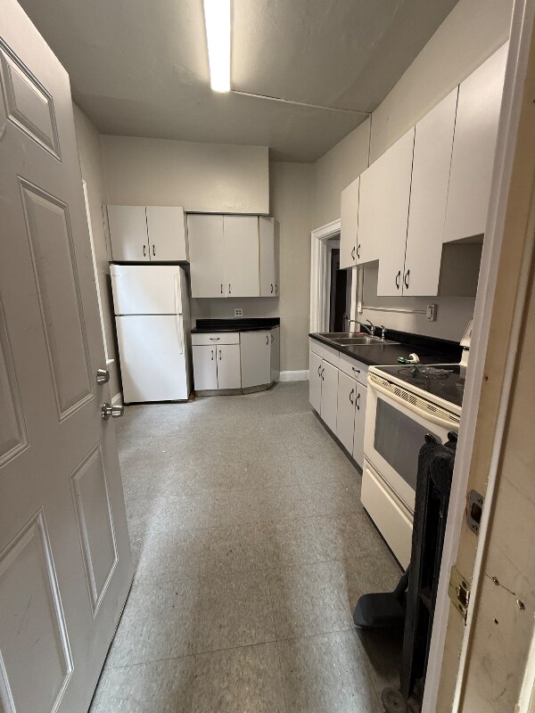 Foto del edificio - 2833 N Downer Ave