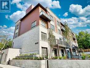 Building Photo - 4045 Hickory Dr Building Photo - 4045 Hickory Dr