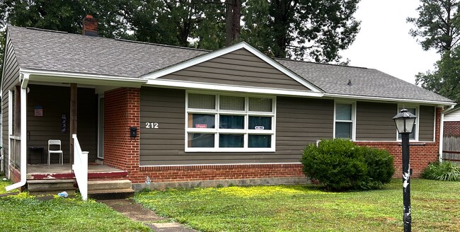 Building Photo - 212 Stuttaford Drive