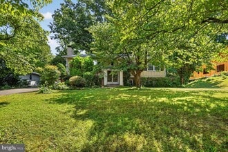 Building Photo - 3409 Beverly Dr