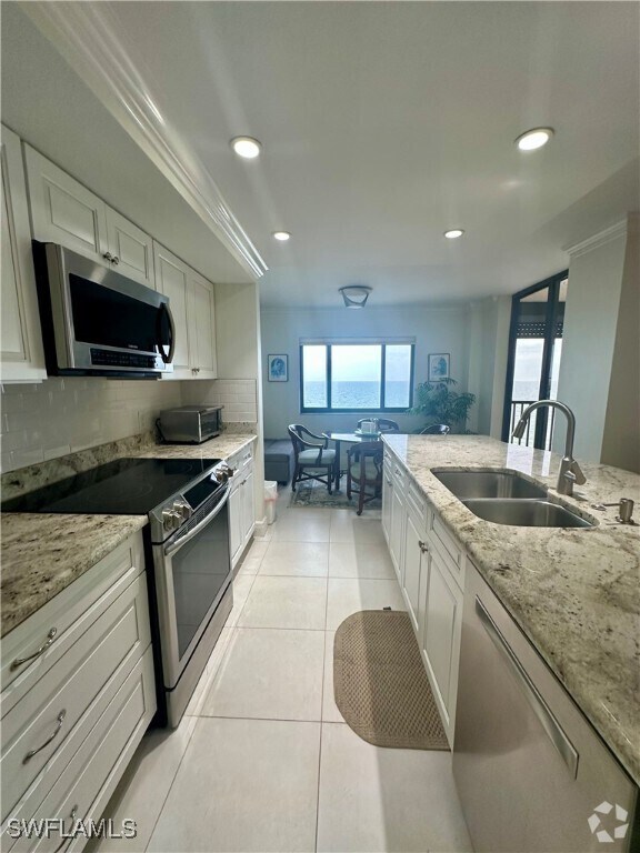 Building Photo - 10951 Gulf Shore Dr
