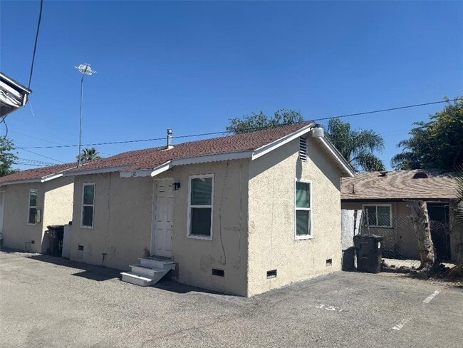 Building Photo - 130 S Giovanola Ave