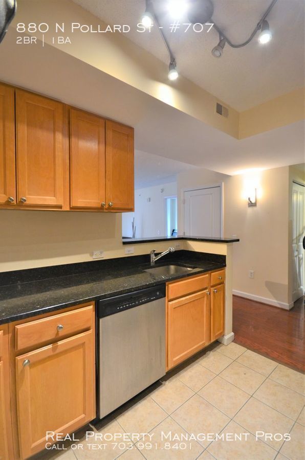 Foto del edificio - Awesome 2 Bedroom in Popular Ballston 880!