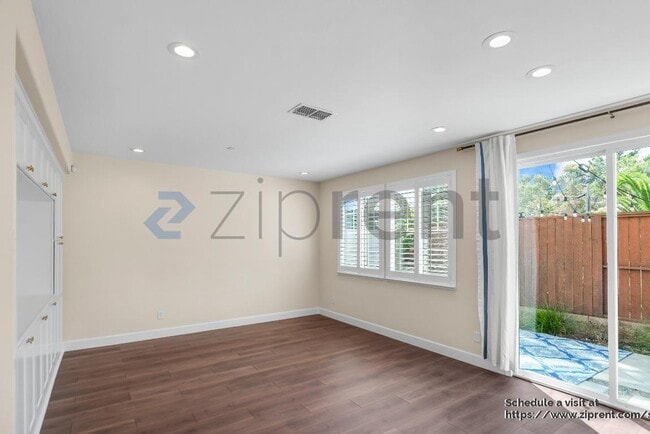 Building Photo - 713 Katydid Ct