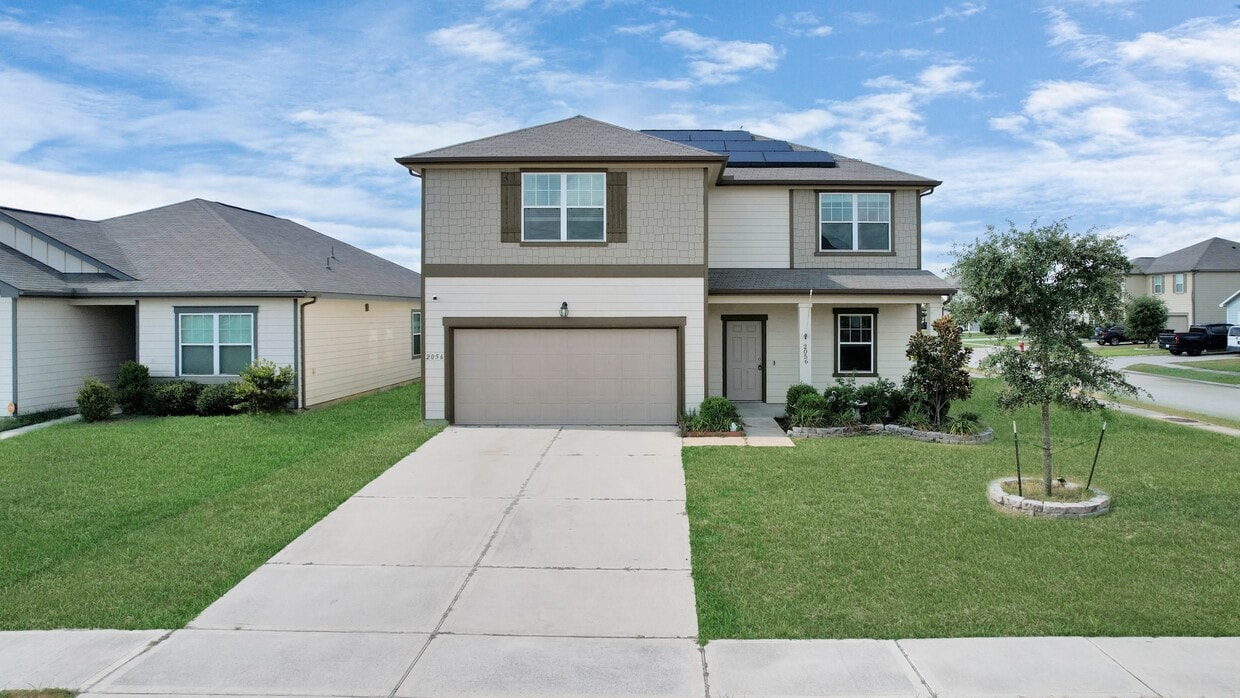 Primary Photo - 2056 Spindletree Ln