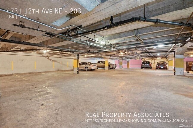 Foto del edificio - 4731 12th Ave NE